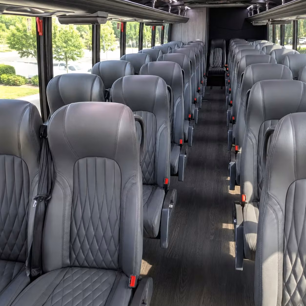 get a minibus for smaller el monte prom groups who want comfort without the crowd